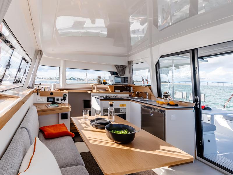Book yachts online - catamaran - Excess 11 - OLOKUM IBIZA CREWED - rent