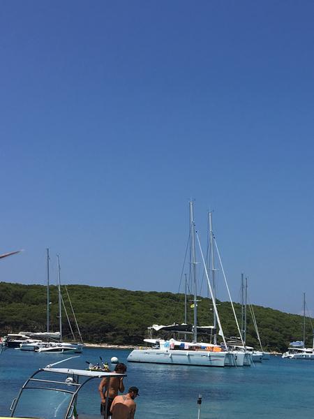 Book yachts online - catamaran - Lagoon 450 F - GREY GOOSE I - rent