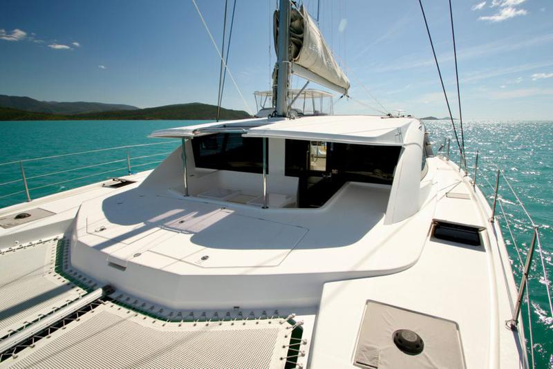 Book yachts online - catamaran - Leopard 48 - Sunday Kinga - rent