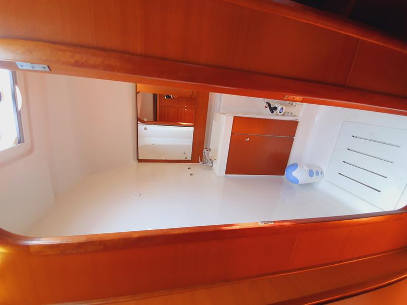 Book yachts online - sailboat - Dufour 405 - Namaste - rent
