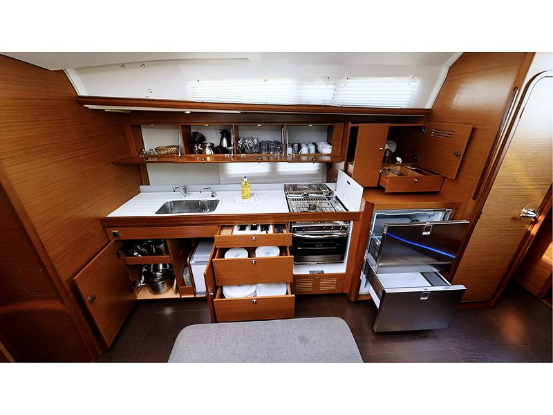 Book yachts online - sailboat - Dufour 460 Grand Large - Katajina AC/Gen - rent