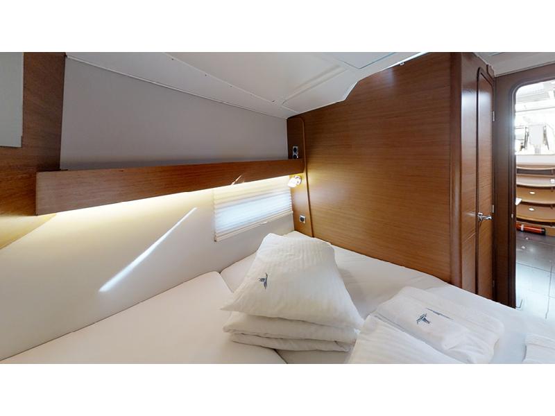 Book yachts online - sailboat - Dufour 390 Grand Large - Maša - rent