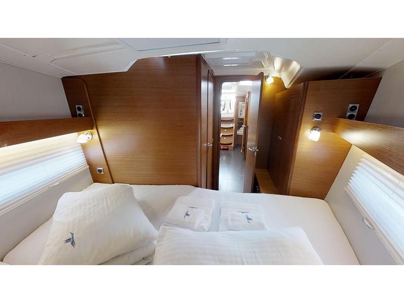 Book yachts online - sailboat - Dufour 390 Grand Large - Ruža - rent