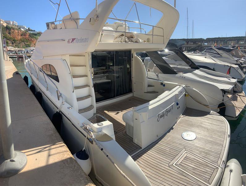 Book yachts online - motorboat - Rodman 41 - Mainera - rent
