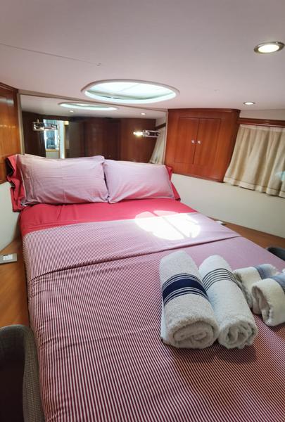 Book yachts online - motorboat - Rodman 41 - Mainera - rent