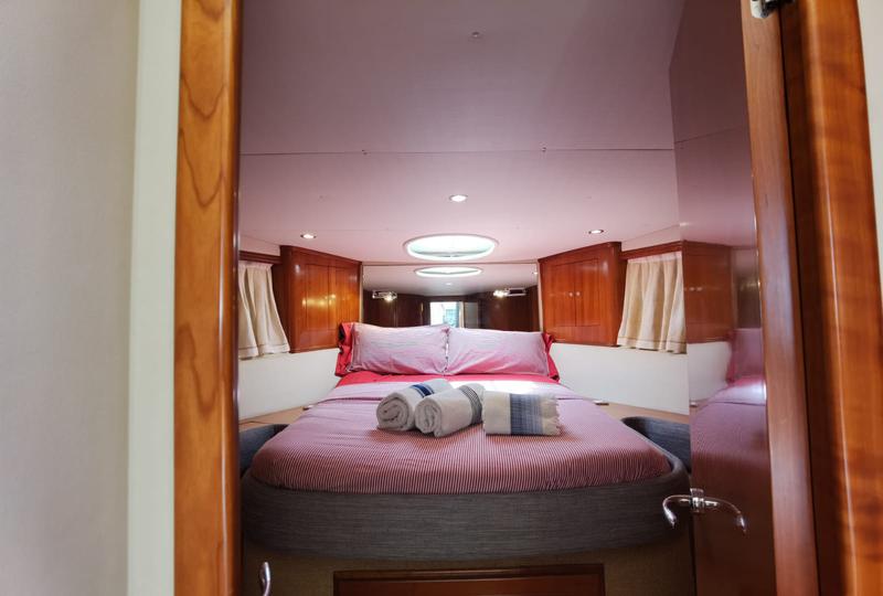 Book yachts online - motorboat - Rodman 41 - Mainera - rent