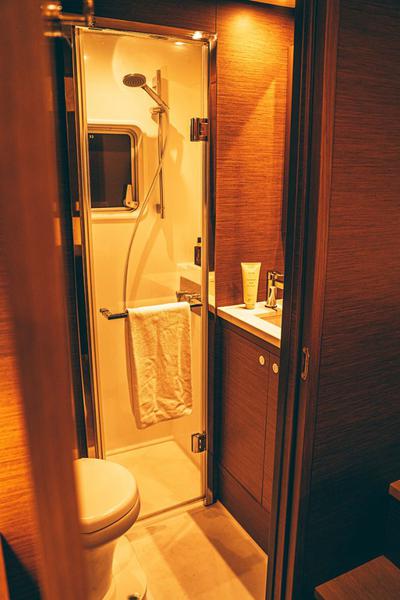 Book yachts online - catamaran - Lagoon 52F - AKANA  - rent