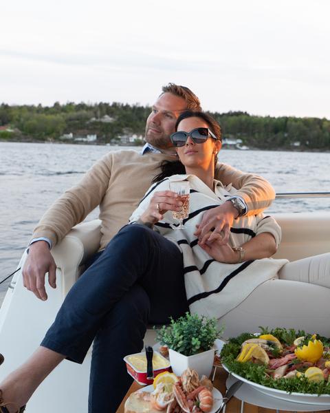 Book yachts online - motorboat - Greenline 33 - Dalen - rent