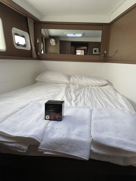 Book yachts online - catamaran - Lagoon 450 Sport - I Love Anna - rent