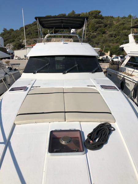 Book yachts online - motorboat - Yaretti 1910 - Royal  - rent
