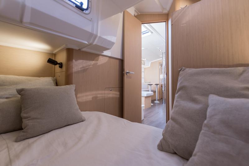 Book yachts online - sailboat - Oceanis 38.1 - Neo - rent