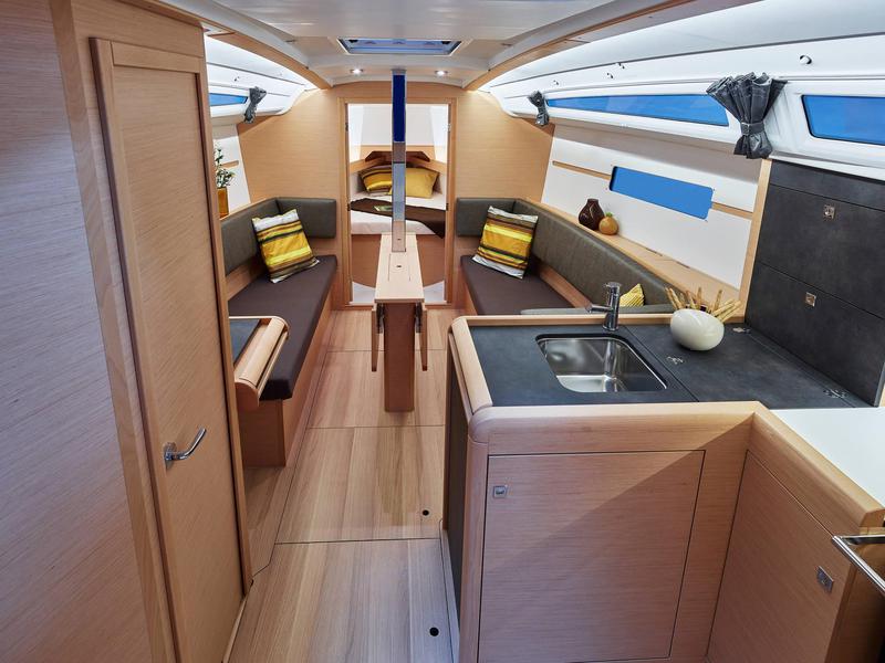 Book yachts online - sailboat - Sun Odyssey 349 - Aida - rent