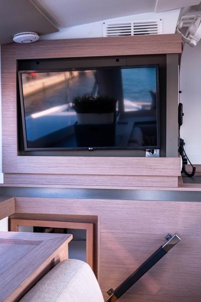 Book yachts online - catamaran - Fountaine Pajot Isla 40 - Artemis  - rent
