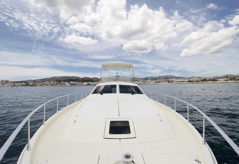 Book yachts online - motorboat - Ferretti 175 FLY - Tres Sirenas - rent