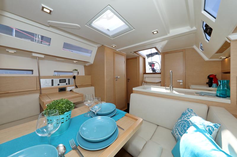Book yachts online - sailboat - More 40 - Larthia - rent