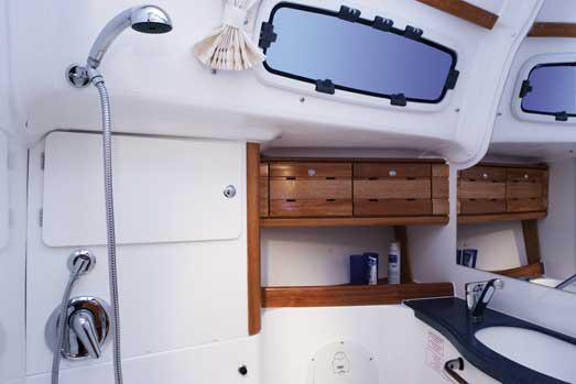 Book yachts online - sailboat - Bavaria 50 - Eva - rent