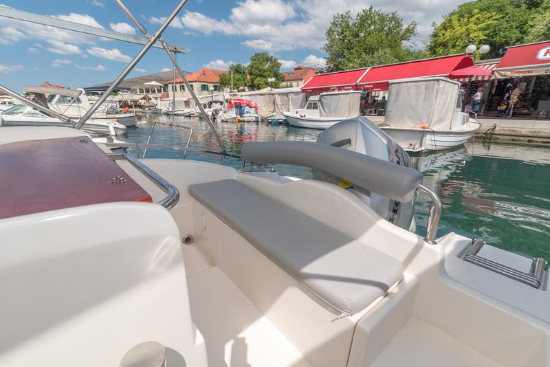 Book yachts online - motorboat - Lexia Saona 20 - no name - rent