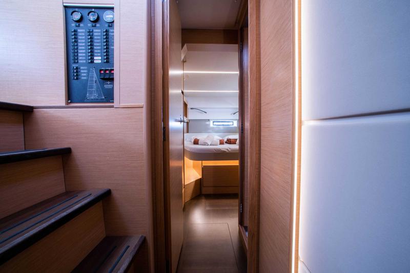 Book yachts online - catamaran - Nautitech 46 Fly - Cabrio - rent