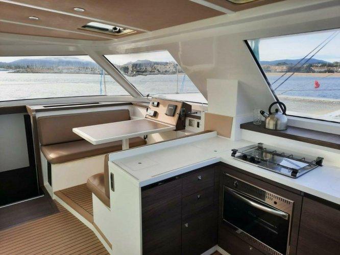 Book yachts online - catamaran - Nautitech 40 Open - Be Happy - rent