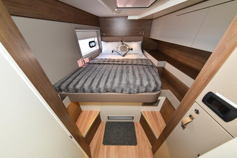 Book yachts online - catamaran - Bali 4.6 - Jako 2 - rent