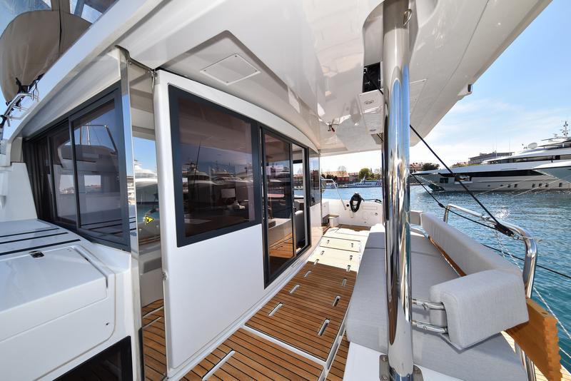 Book yachts online - catamaran - Bali 4.6 - Jako 2 - rent