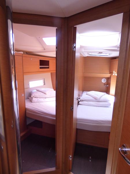 Book yachts online - sailboat - Dufour 470 - BALU - rent