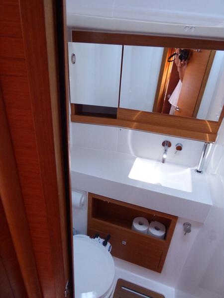 Book yachts online - sailboat - Dufour 470 - BALU - rent