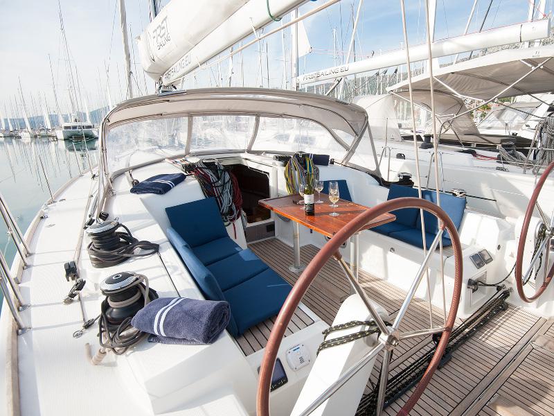 Book yachts online - sailboat - Beneteau First 45 - BYBLIS - rent
