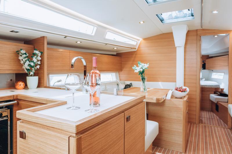Book yachts online - sailboat - Salona 46 - JUNO - rent