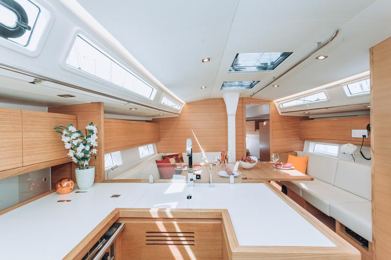 Book yachts online - sailboat - Salona 46 - AURA - rent