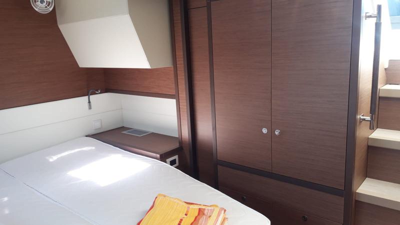 Book yachts online - catamaran - Lagoon 52F - Cala Luna  - rent