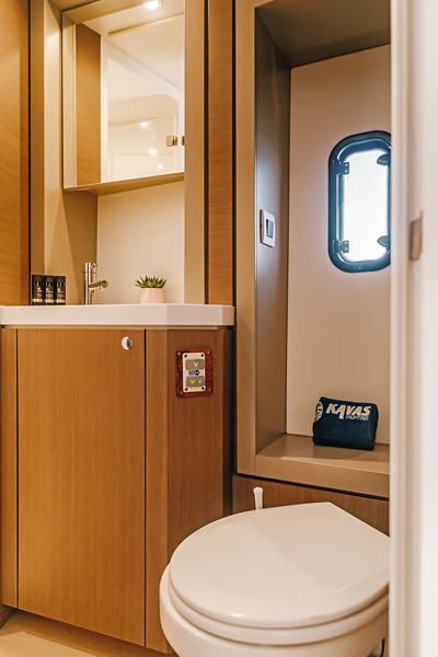 Book yachts online - catamaran - Bali 4.6 crewed - KOS 46.CAT - rent