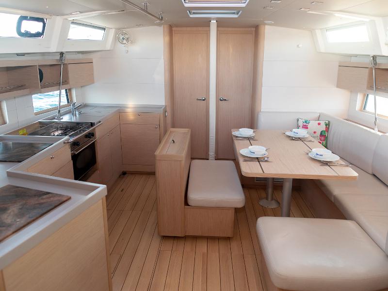 Book yachts online - sailboat - Oceanis 46.1 - KOS 46.6 - rent