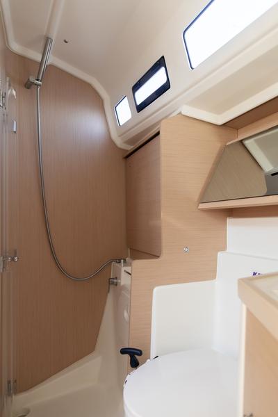 Book yachts online - sailboat - Oceanis 40.1 - KOS 40.7 - rent