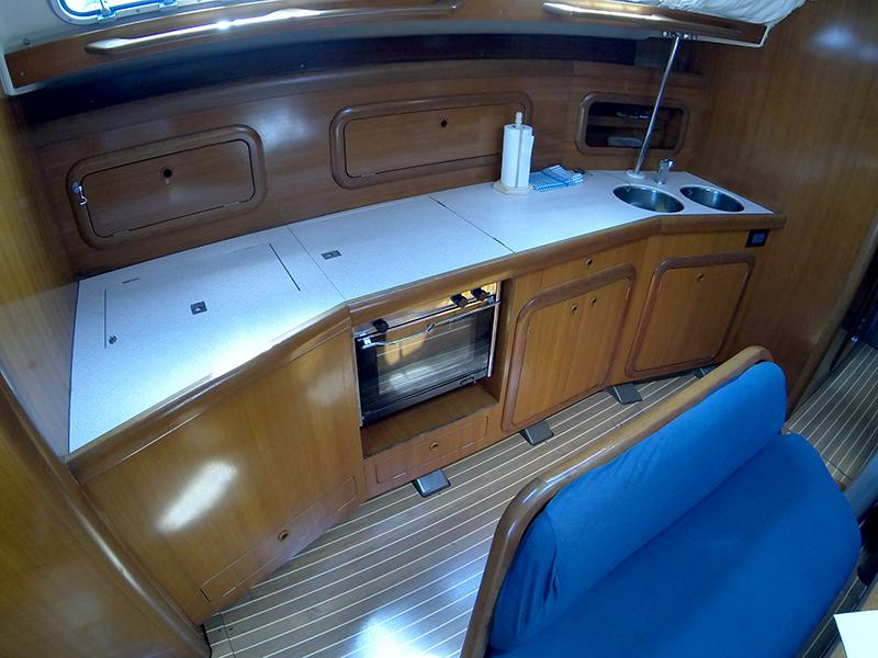 Book yachts online - sailboat - Grand Soleil 46.3 - Anatela - rent