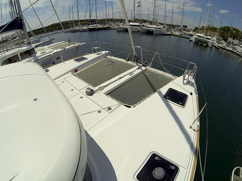 Book yachts online - catamaran - Lagoon 39 2016 - Bob Cat - rent