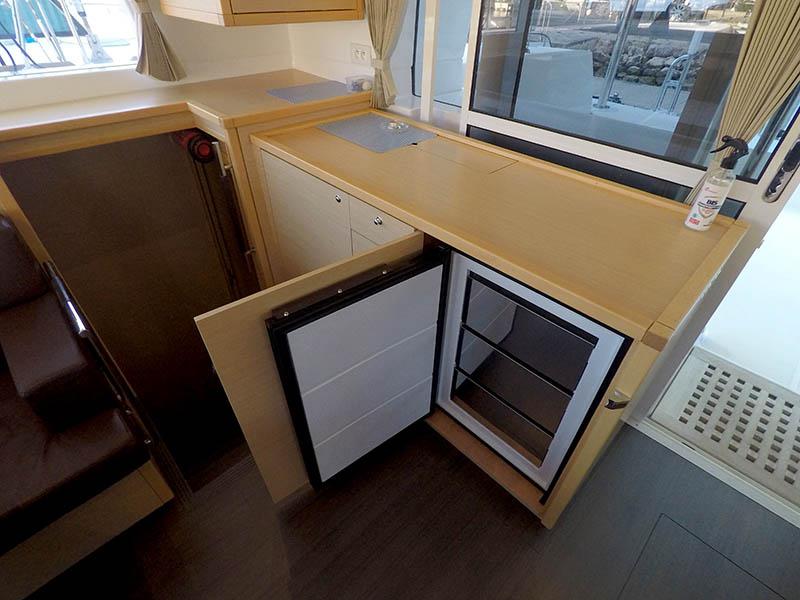 Book yachts online - catamaran - Lagoon 450 - Saelma - rent