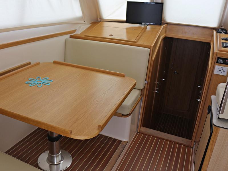 Book yachts online - motorboat - ADRIA 1002V BT (14) - JEDVA - rent