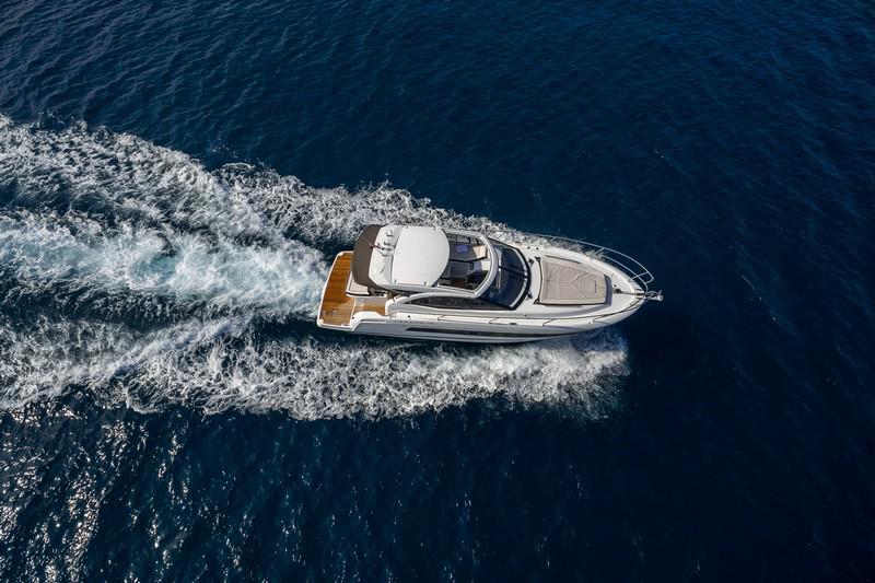 Book yachts online - motorboat - Jeanneau Leader 36 - MIHAEL - rent