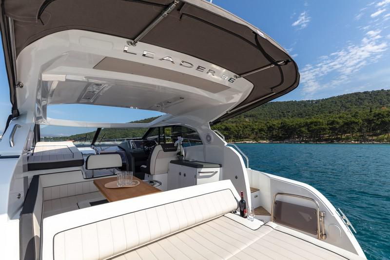 Book yachts online - motorboat - Jeanneau Leader 36 - MIHAEL - rent