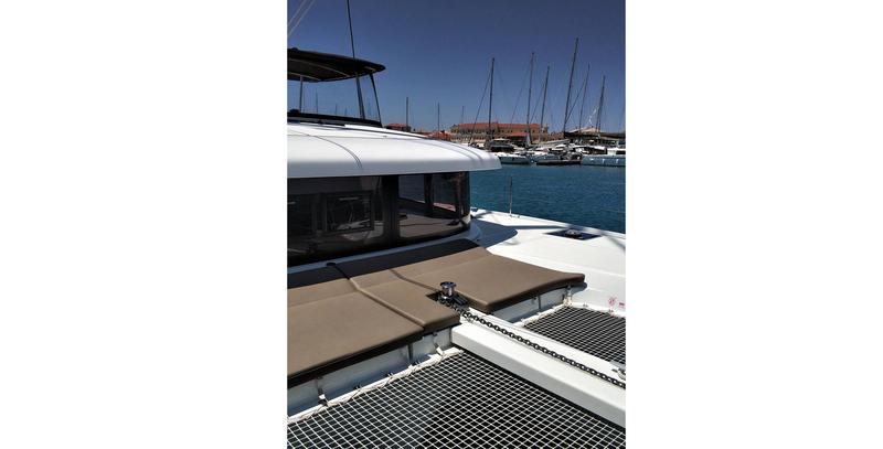 Book yachts online - catamaran - Lagoon 42 - Niki - rent