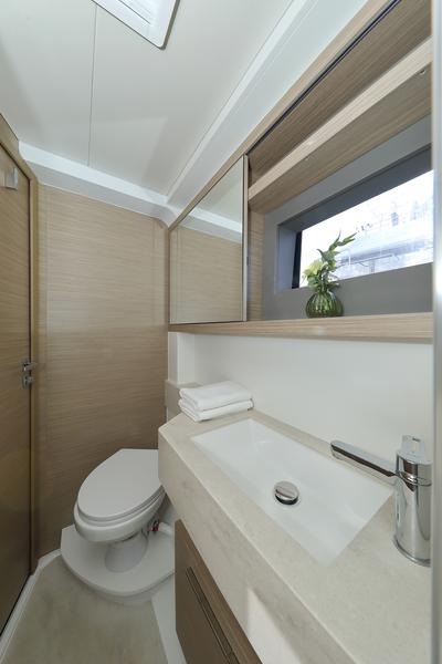 Book yachts online - catamaran - Lagoon 51 - owner version - SERENDIPITY - rent