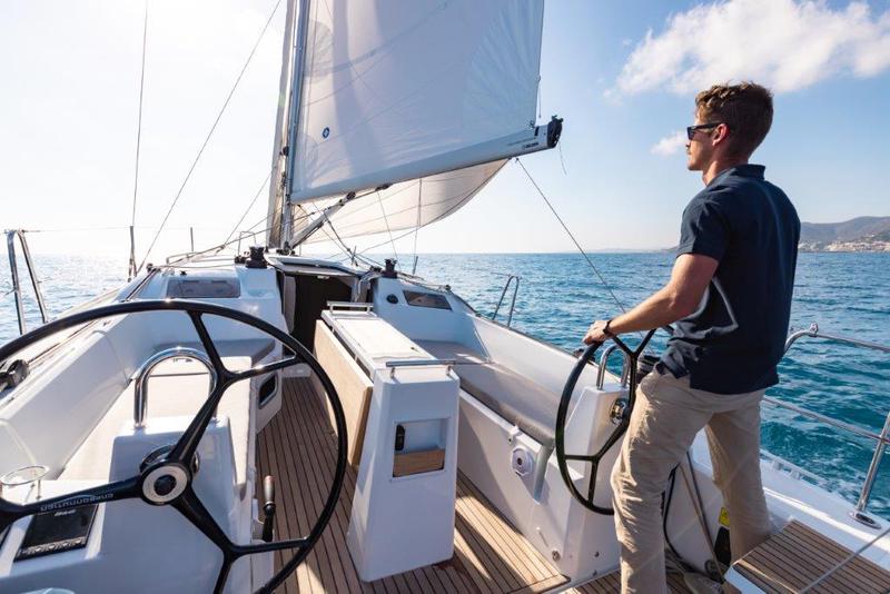 Book yachts online - sailboat - Oceanis 34.1 - Sail Altair 1 - rent