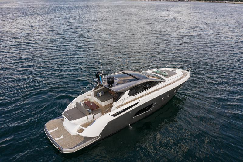 Book yachts online - motorboat - Azimut Atlantis 50 HT - Fellow III - rent