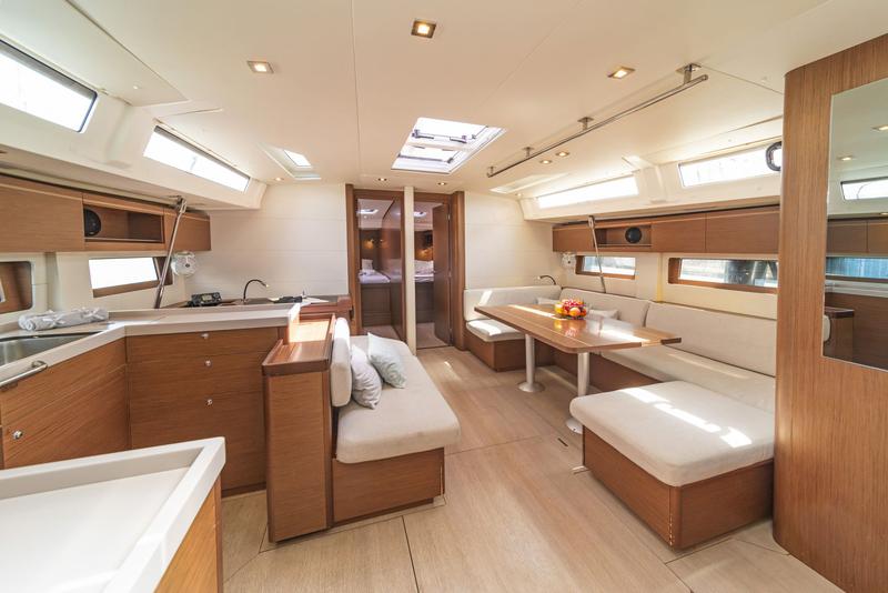 Book yachts online - sailboat - Oceanis 51.1 (5+1 cab) A/C &amp; GEN - CARPE DIEM - rent