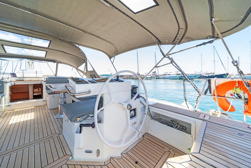 Book yachts online - sailboat - Bavaria C57 A/C &amp; GEN &amp; WM - Seacret - rent