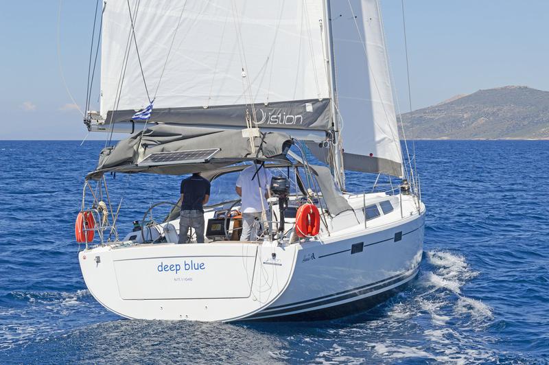 Book yachts online - sailboat - Hanse 415 - Deep Blue - rent