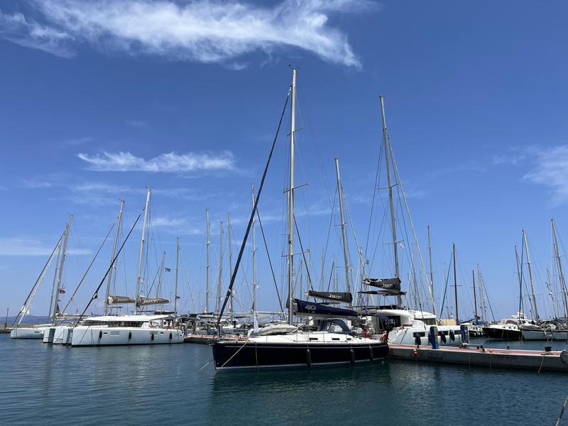 Book yachts online - sailboat - Salona 40 - Vira - rent