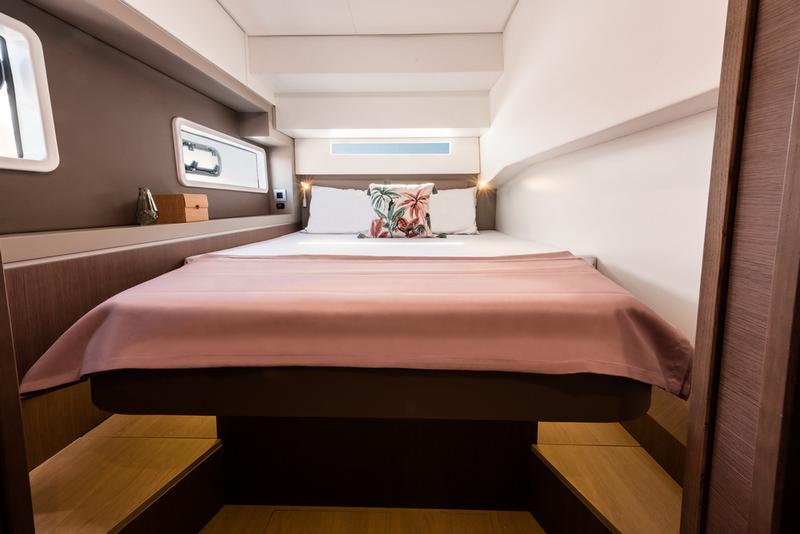 Book yachts online - catamaran - Bali 4.2 - new - rent