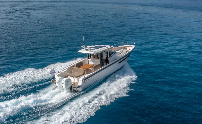 Book yachts online - motorboat - Nimbus T11 - Spisea II - rent
